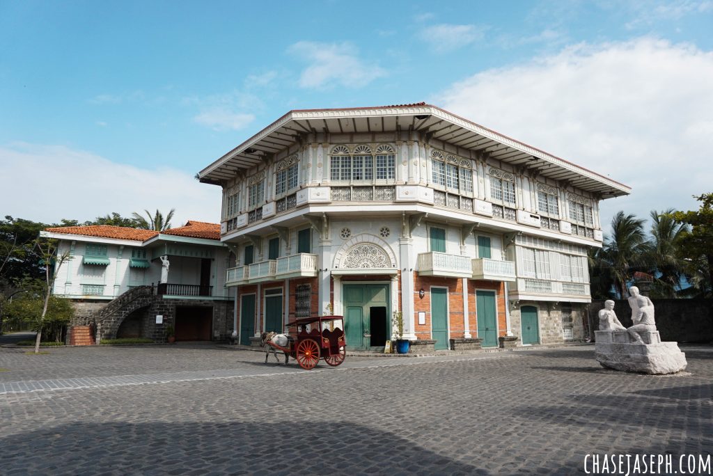 Las Casas Filipinas de Acuzar - Travel Back in Time (Travel Guide)